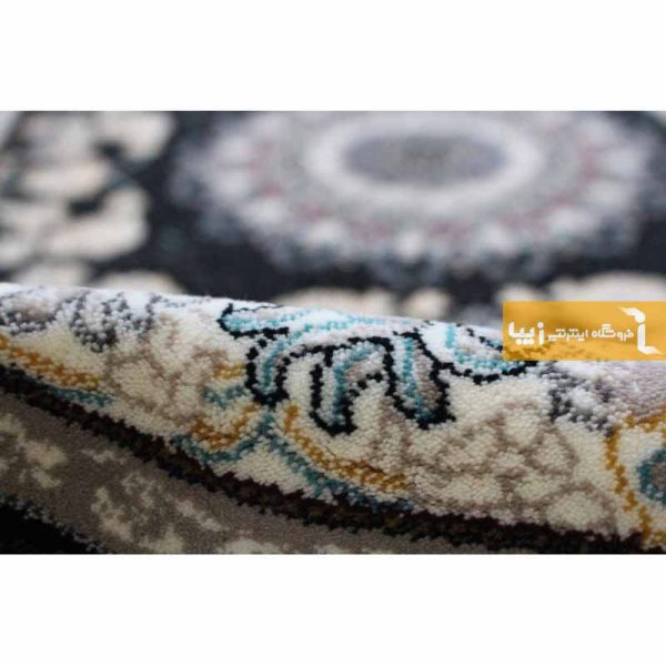 فرش بیضی سرمه ای طرح اصفهان5