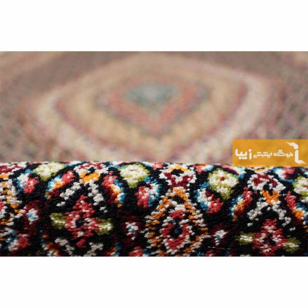 فرش بیضی سرمه ای طرح ریزماهی4