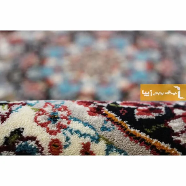 فرش گرد کرم طرح نیلا3