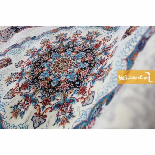فرش بیضی کرم طرح نیلا7
