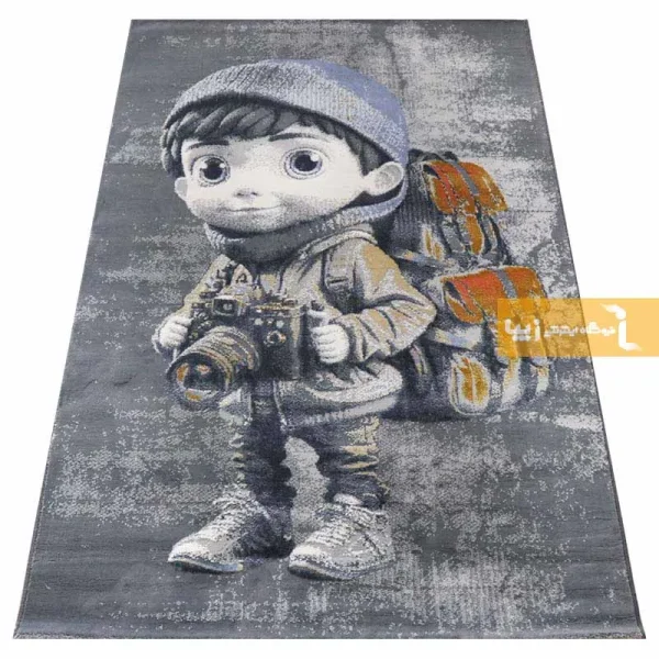 فرش کودک طوسی طرح پسرک عکاس2